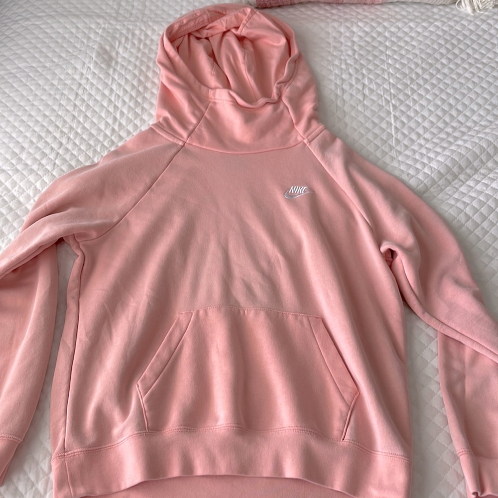 Super cute Nike Sweatshirt